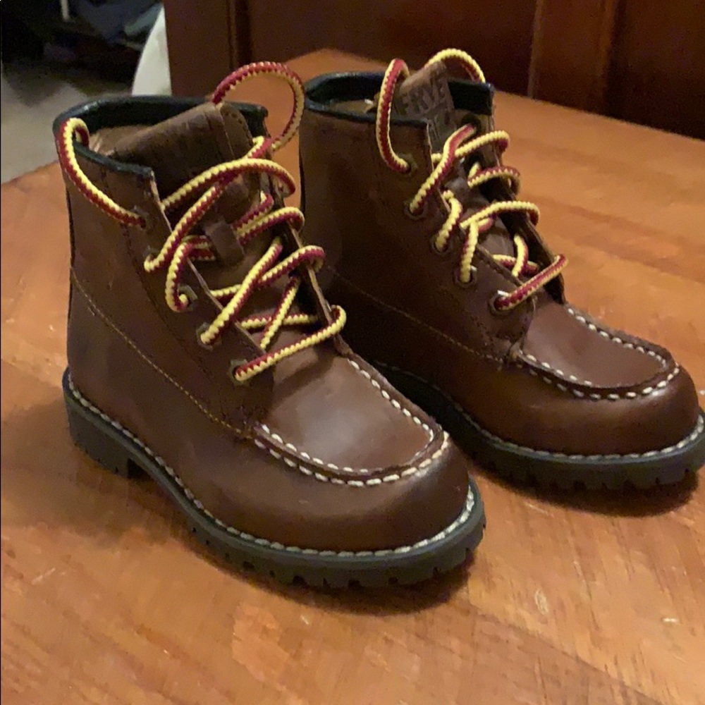 Frye kids brown leather boots - size 7.5